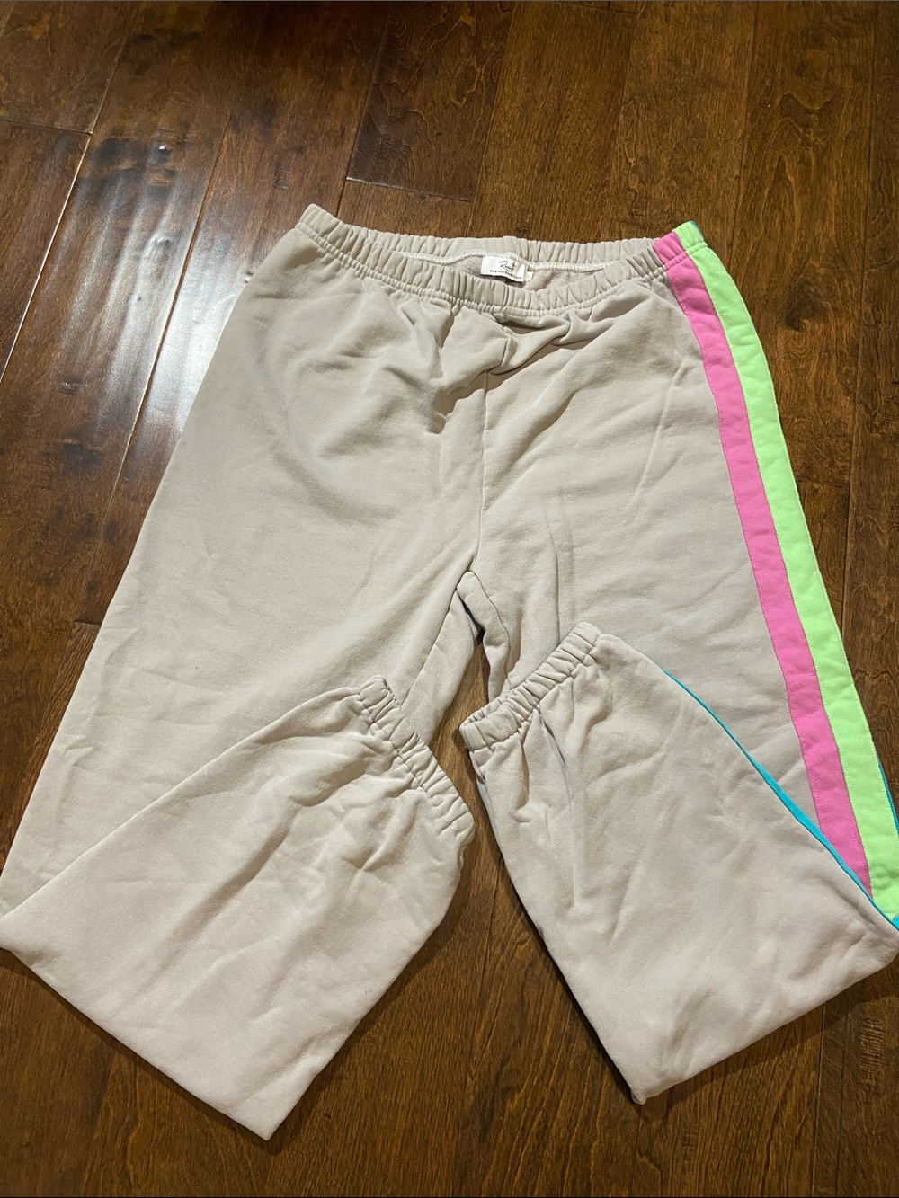 Roxie Dancewear sweatpants SZ women’s L gray w/ colorful size panel NWOT